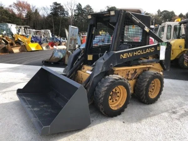 Мини-погрузчик New Holland LX565
