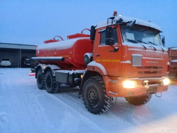 Бензовоз КамАЗ 43118
