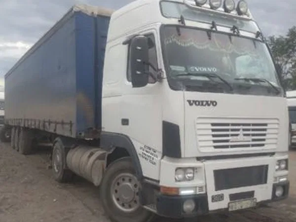 Седельный тягач Volvo FH12