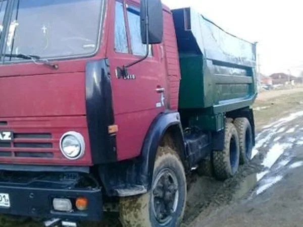 Самосвал КамАЗ