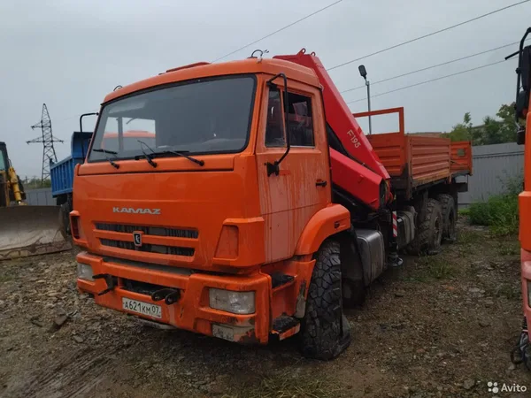 Бортовой грузовик с КМУ КамАЗ 43118-3027-50