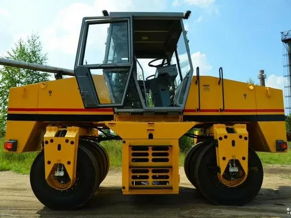 Пневмоколесный каток Раскат ДУ-100