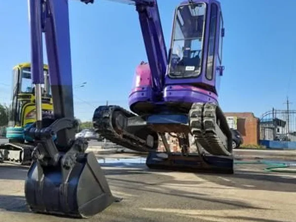 Мини-экскаватор Komatsu PC38