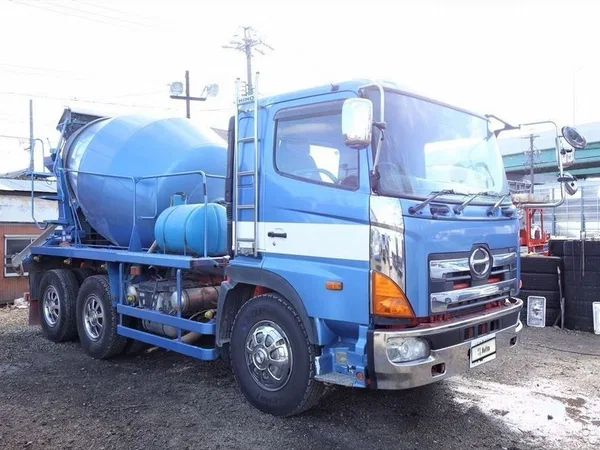 Автобетоносмеситель Hino Profia