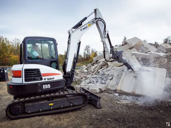 Мини-экскаватор Bobcat E55