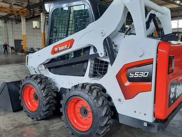 Мини-погрузчик Bobcat S530