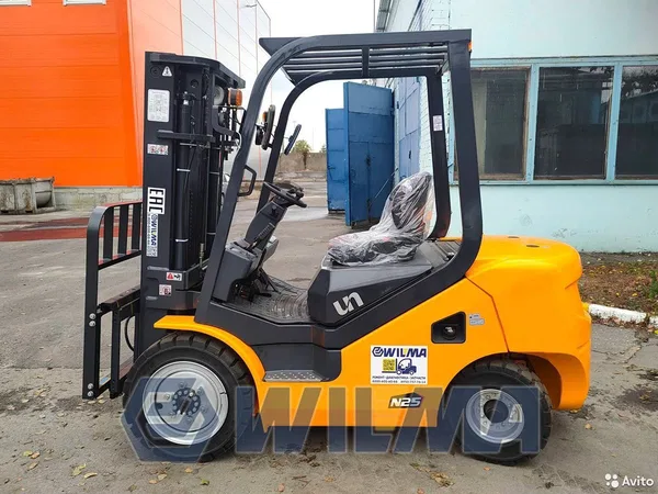 Вилочный погрузчик UN Forklifts FD25