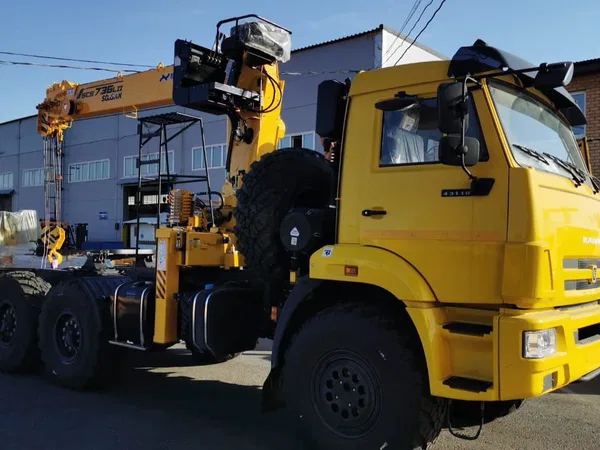 Седельный тягач КамАЗ 43118