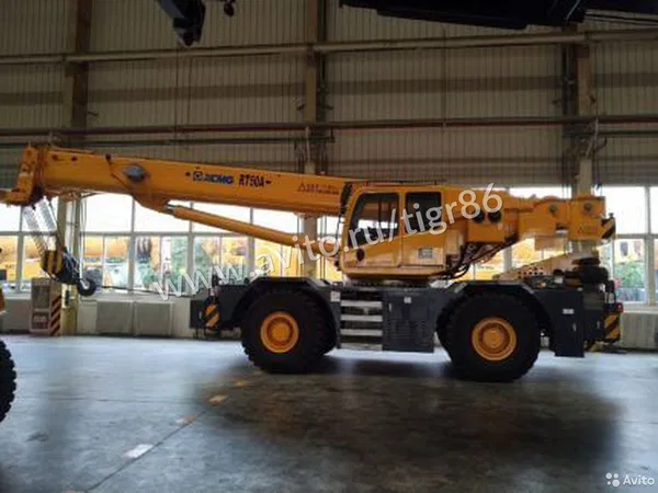 Самоходный кран XCMG RT55E