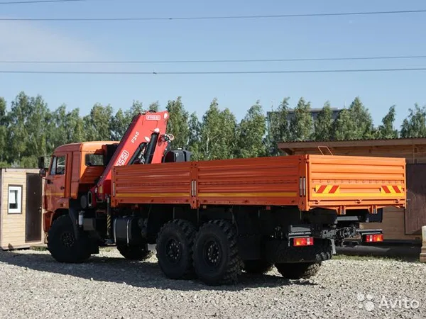 Бортовой грузовик с КМУ КамАЗ 43118 с КМУ Fassi 245.0.22