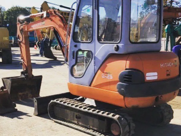 Мини-экскаватор Hitachi EX25