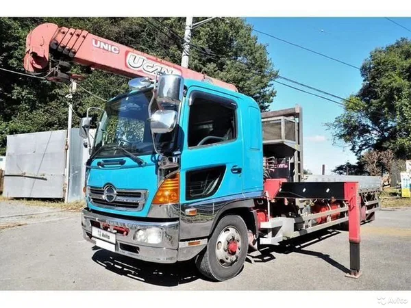Бортовой грузовик с КМУ HINO Ranger
