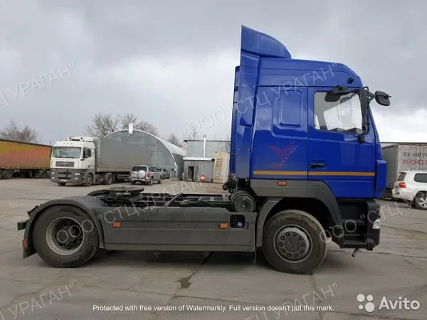 Седельный тягач МАЗ 5440