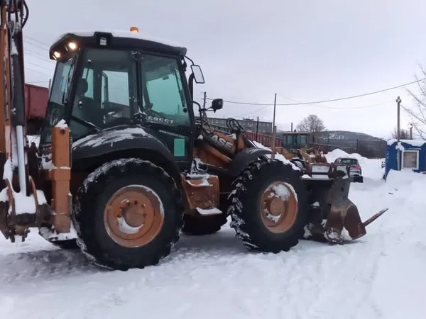 Экскаватор-погрузчик Case 695ST