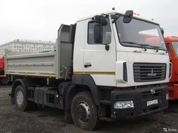 Самосвал МАЗ 5550С5-580-021