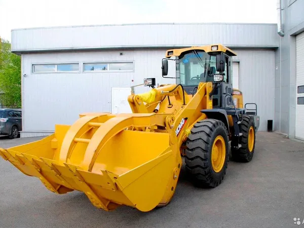 Фронтальный погрузчик XCMG LW300FN