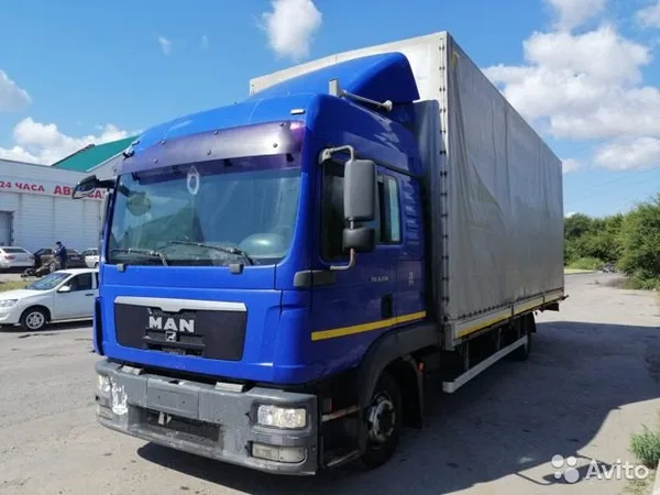 Тентованный грузовик MAN TGL 8.220