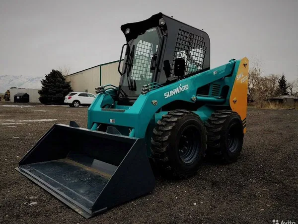 Мини-погрузчик Sunward SWL3220