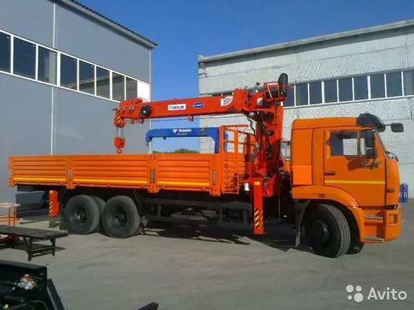 Бортовой грузовик с КМУ КамАЗ 65117