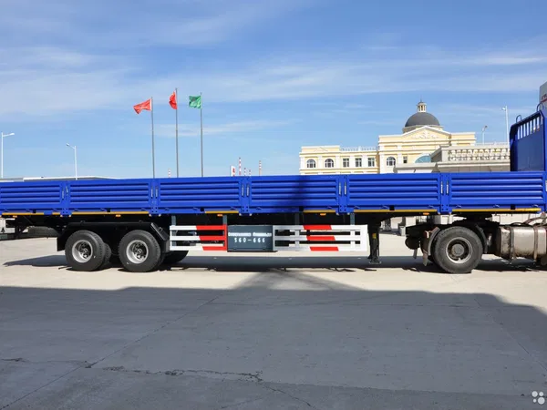 Бортовой полуприцеп AMUR LYR9600JS