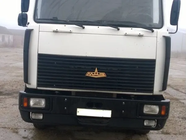 Седельный тягач МАЗ 6422А8-330