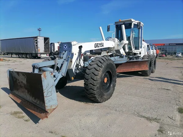 Автогрейдер XCMG GR215A