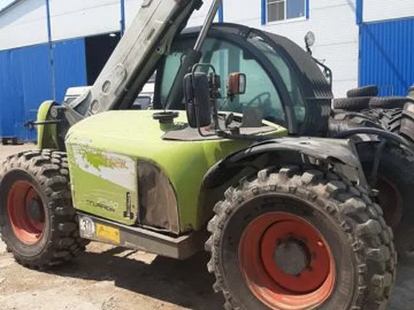 Телескопический погрузчик Claas Scorpion 7040