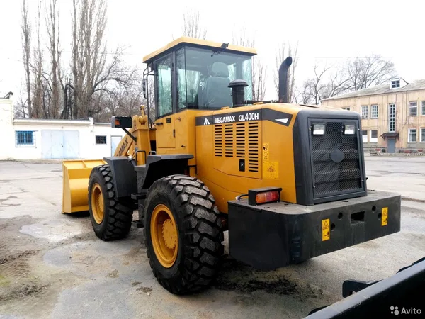 Фронтальный погрузчик MegaMax GL400H