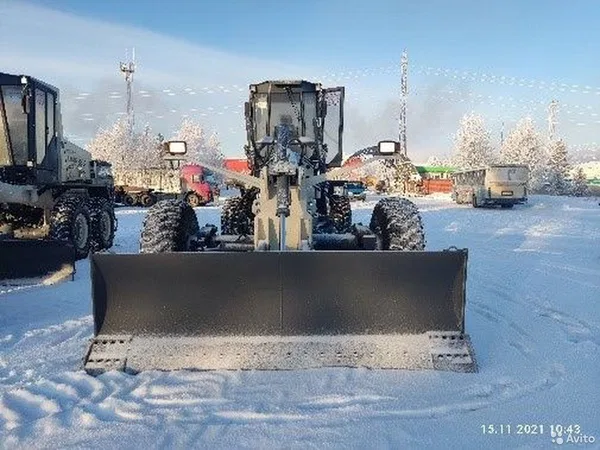 Автогрейдер UMG ДЗ-98