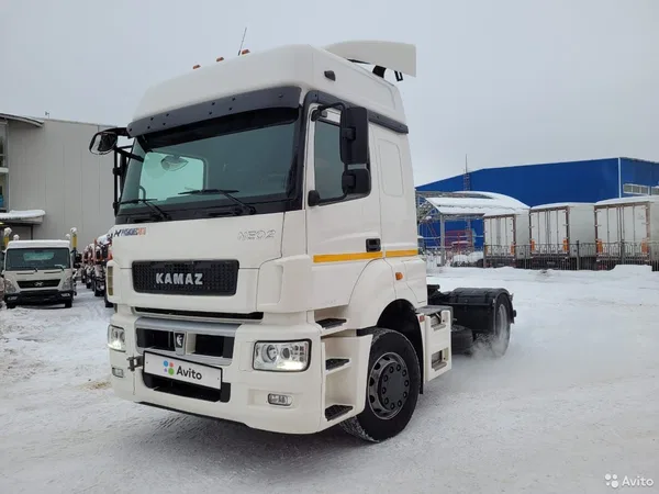 Седельный тягач КамАЗ 5490-033-87 NEO 2