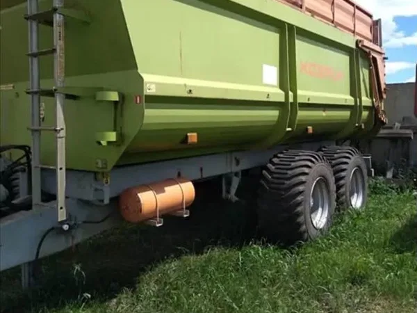 Тракторный прицеп 2ПТС-40