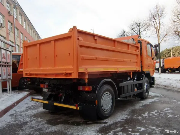 Самосвал МАЗ 5550С5-520-021