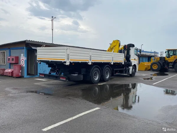 Бортовой грузовик с КМУ КамАЗ 65207-1002-87