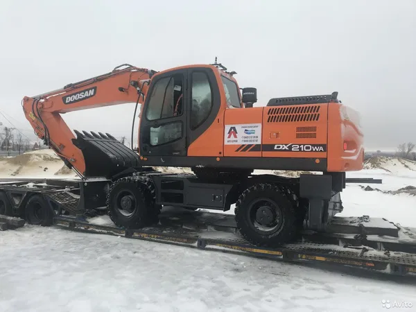 Колесный экскаватор Doosan DX210WA