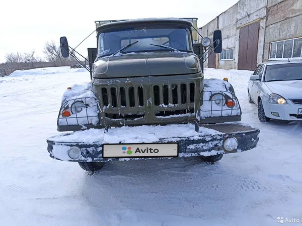 Бортовой грузовик ЗИЛ 130
