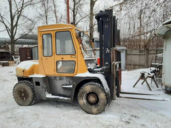 Вилочный погрузчик TCM FD70Z8