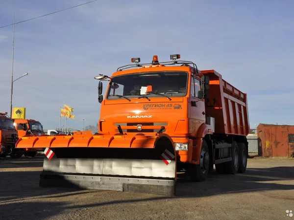Снегоуборочная машина КамАЗ 65115