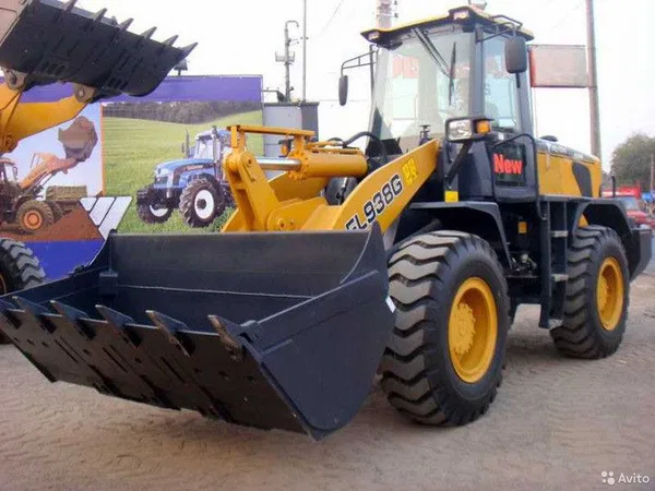 Фронтальный погрузчик Foton Lovol FL938G