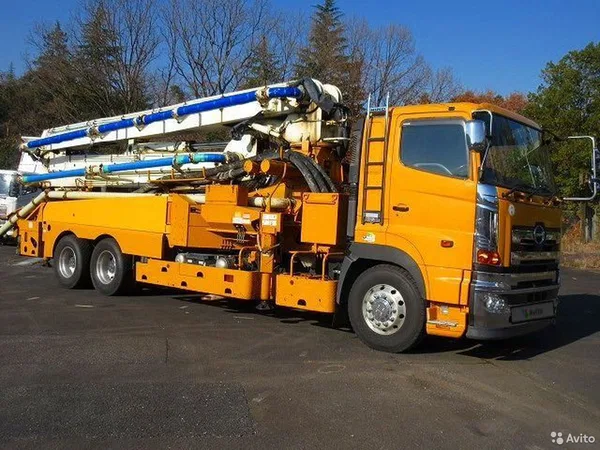 Автобетононасос Hino Profia Truck