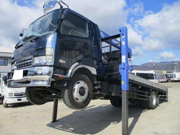 Бортовой грузовик с КМУ Mitsubishi Fuso Fighter