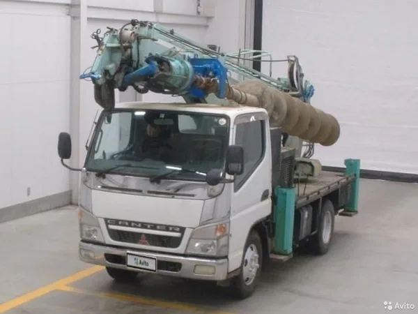 Бурильно-крановая машина Tadano DT-620 на шасси Mitsubishi Fuso Canter