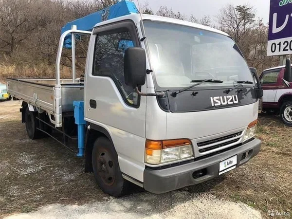 Бортовой грузовик с КМУ ISUZU Elf
