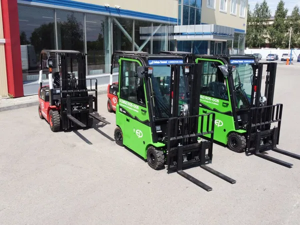 Вилочный погрузчик EP Equipment CPD15L1