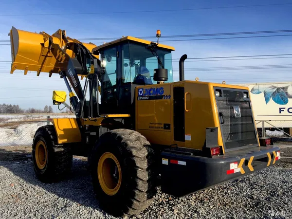 Фронтальный погрузчик XCMG LW550RU