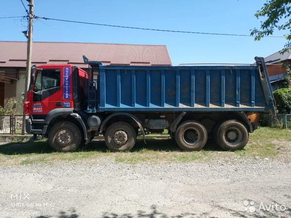 Самосвал Iveco