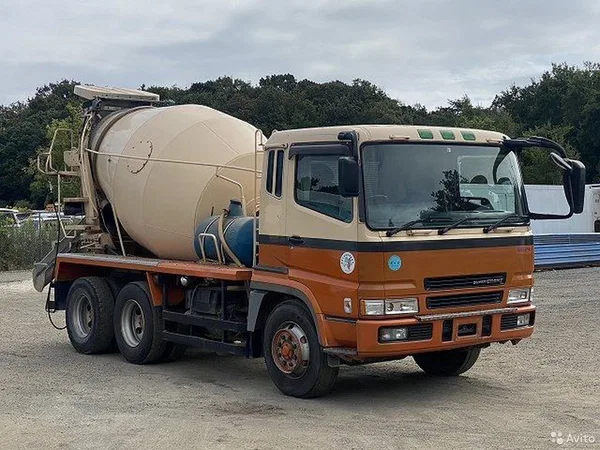 Автобетоносмеситель KYOKUTO EA45-31A