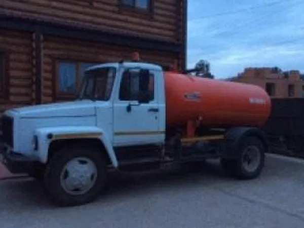 Ассенизатор Коммаш Арзамас КО-503В-2 на шасси ГАЗ