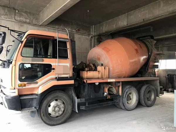 Автобетоносмеситель Nissan Diesel UD