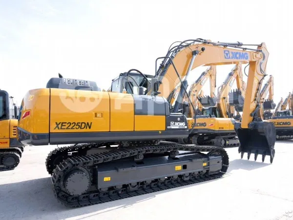 Гусеничный экскаватор XCMG XE225DN