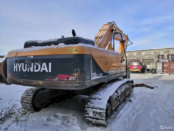 Гусеничный экскаватор Hyundai R 330LC-9S